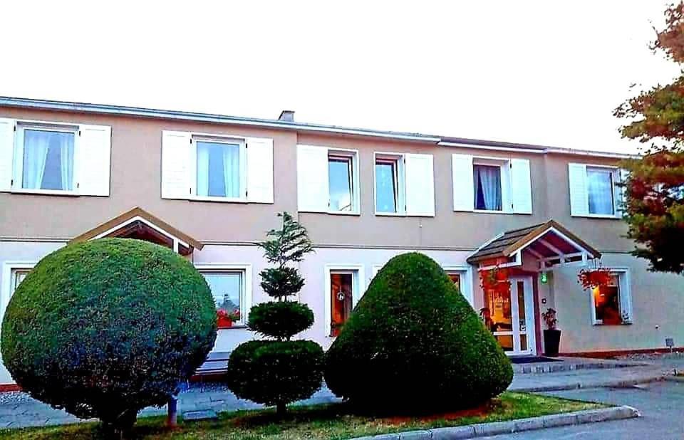 Hotel I Restauracja Abis Bystrzyca Kłodzka Esterno foto