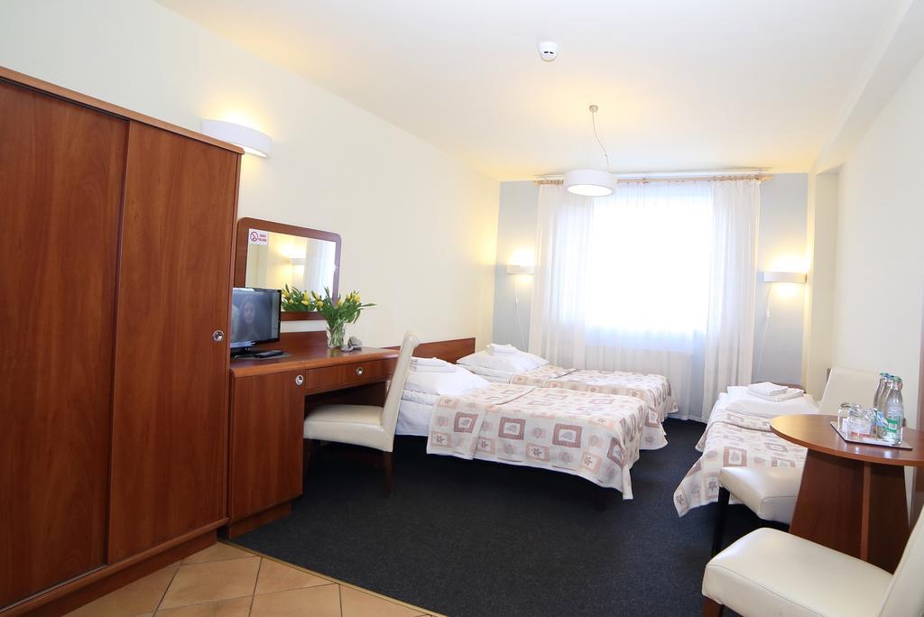 Hotel I Restauracja Abis Bystrzyca Kłodzka Esterno foto